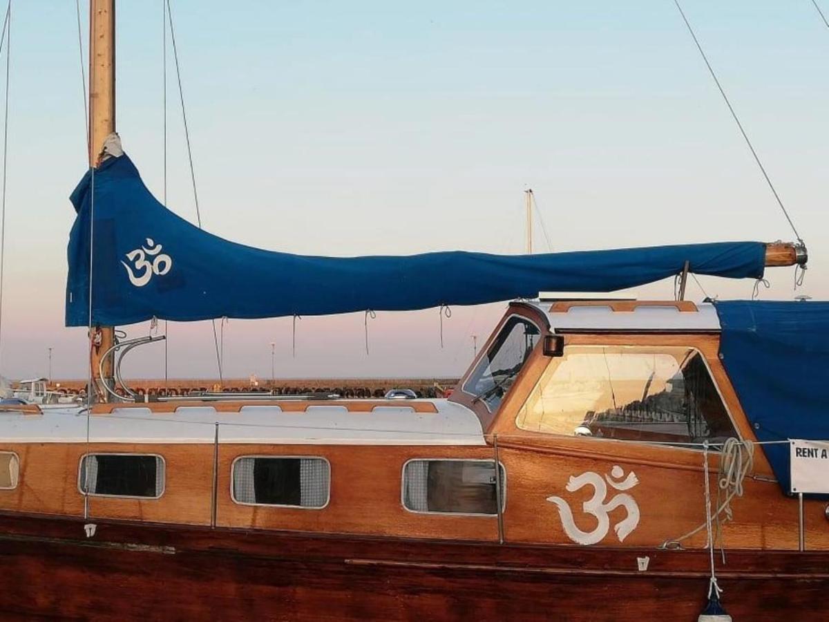 奈达 "Om" Yacht酒店 外观 照片