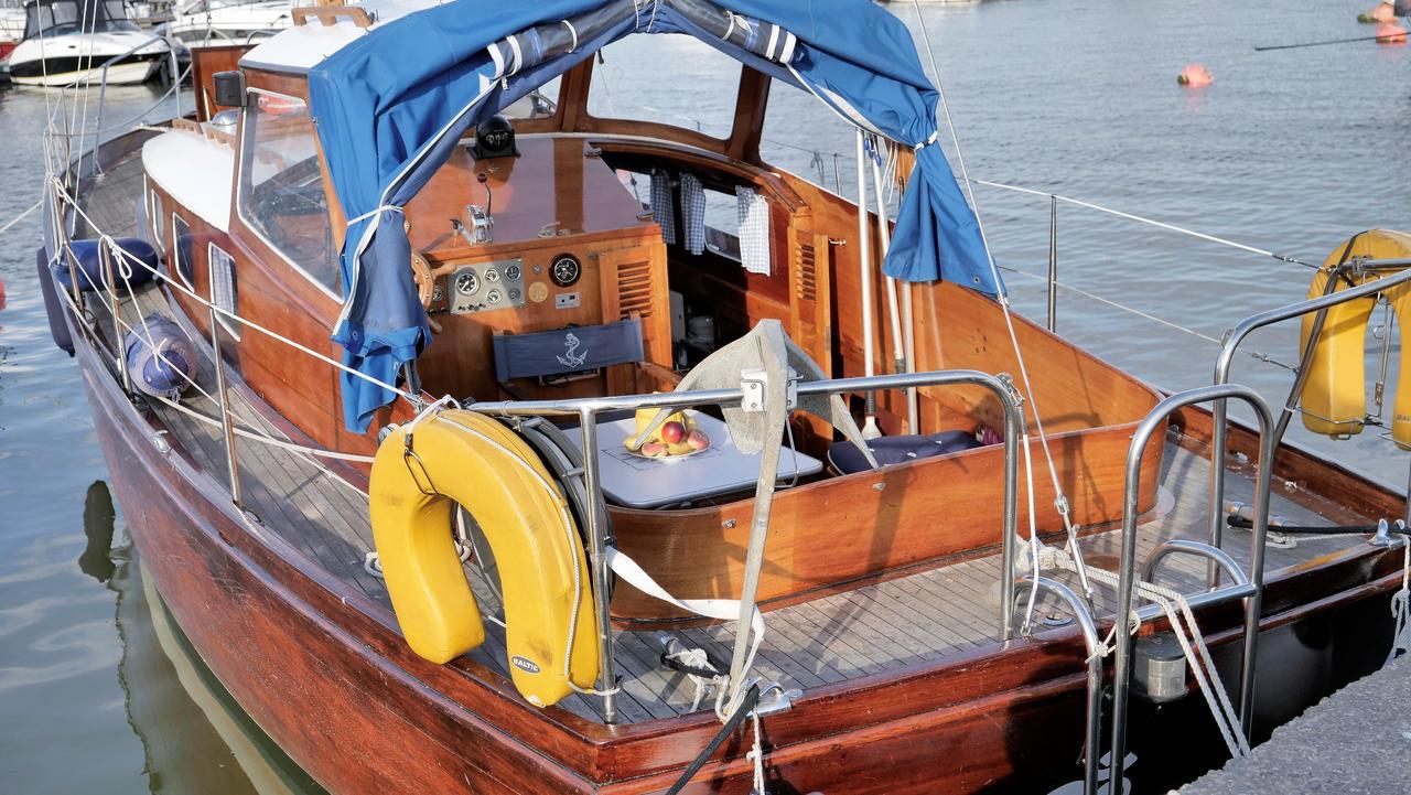 奈达 "Om" Yacht酒店 外观 照片