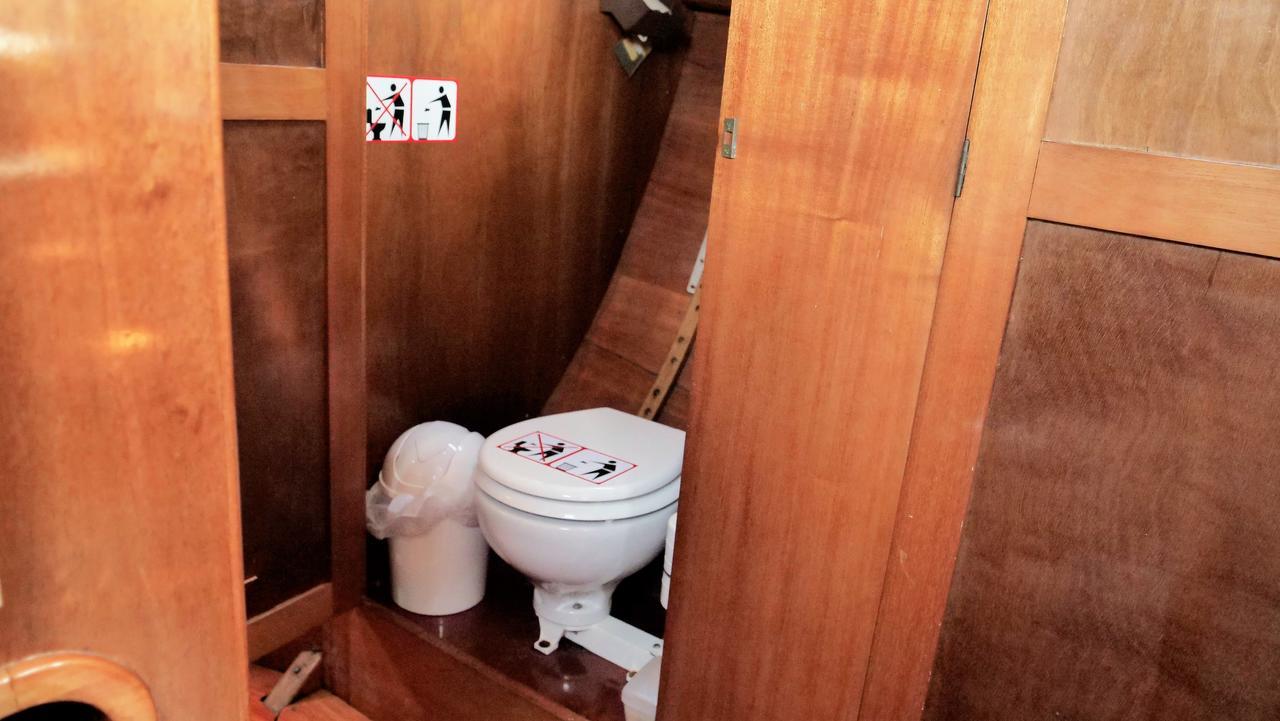 奈达 "Om" Yacht酒店 外观 照片